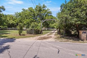 850 Ewelling Ln, New Braunfels, TX 78130 - Photo 17