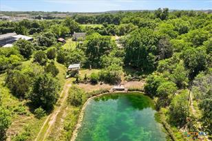 850 Ewelling Ln, New Braunfels, TX 78130 - Photo 3