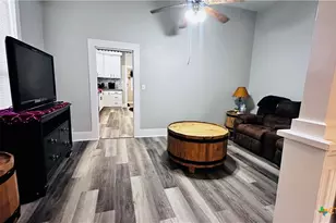 317 Crittenden St, Yoakum, TX 77995 - Photo 9