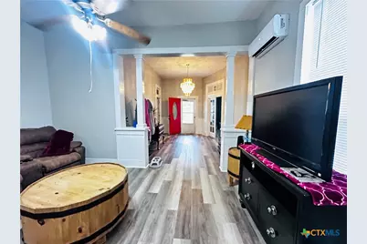 317 Crittenden Street, Yoakum, TX 77995 - Photo 11