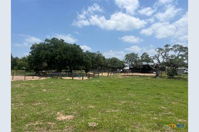 2700 Cr 400 Road, Yoakum, TX 77995 - Photo 15