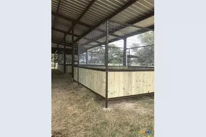 2700 Cr 400 Road, Yoakum, TX 77995 - Photo 17