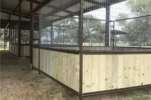 2700 Cr 400 Rd, Yoakum, TX 77995 - Photo 17