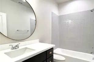 301 Cobble Stone Ct, Victoria, TX 77904 - Photo 11