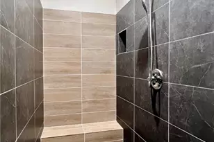 301 Cobble Stone Ct, Victoria, TX 77904 - Photo 9