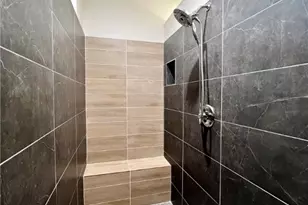 301 Cobble Stone Ct, Victoria, TX 77904 - Photo 7