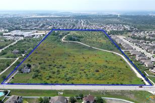 2501 Green Valley Rd, Cibolo, TX 78108 - Photo 1