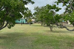 154 W Kruse Ave, Port Lavaca, TX 77979 - Photo 1