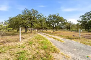 6421 FM1117, Seguin, TX 78155 - Photo 3
