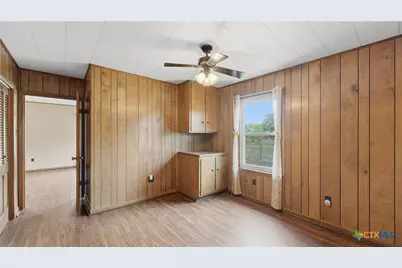 6421 Fm 1117, Seguin, TX 78155 - Photo 7