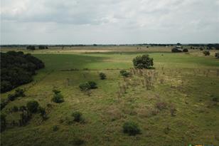 000 County Road 240, Hallettsville, TX 77964 - Photo 19