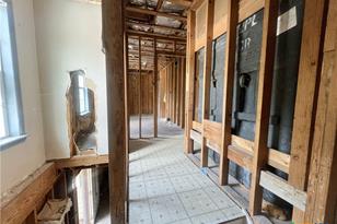 305 E Second St, Cuero, TX 77954 - Photo 11