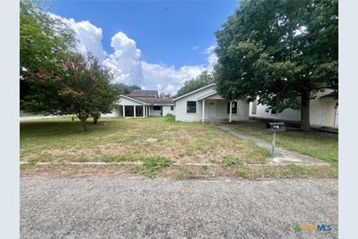 1902 N McLeod Street, Cuero, TX 77954 - Photo 15