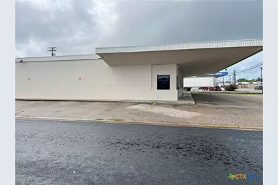 2112 N Navarro, Victoria, TX 77901 - Photo 1