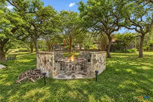 1218 Oakwood Loop, Wimberley, TX 78676 - Photo 29