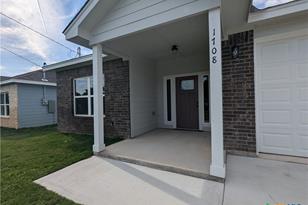 1708 E Ave G, Lampasas, TX 76550 - Photo 3