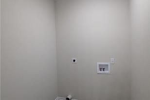 1708 E Ave G, Lampasas, TX 76550 - Photo 7