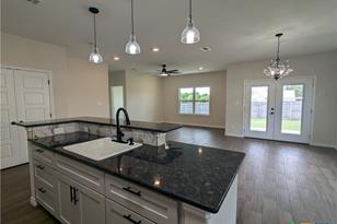 1708 E Ave G, Lampasas, TX 76550 - Photo 13