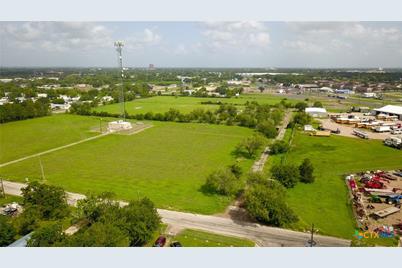 2608 Plainview Street, Victoria, TX 77901 - Photo 13