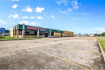 4202 N Navarro Street, Victoria, TX 77901 - Photo 3