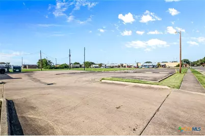 4202 N Navarro Street, Victoria, TX 77901 - Photo 43