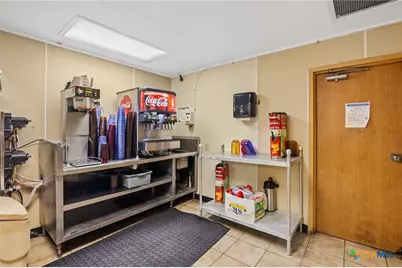 4202 N Navarro Street, Victoria, TX 77901 - Photo 37