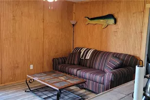 1012 W Denver Ave, Seadrift, TX 77983 - Photo 9