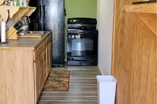 1012 W Denver Ave, Seadrift, TX 77983 - Photo 7