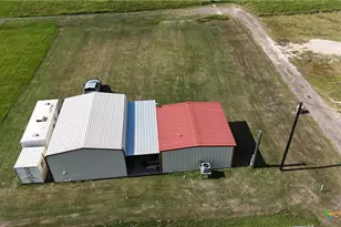 1012 W Denver Ave, Seadrift, TX 77983 - Photo 5