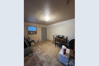 710 E Southcross Boulevard, San Antonio, TX 78214 - Photo 7