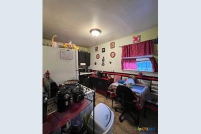 710 E Southcross Boulevard, San Antonio, TX 78214 - Photo 13