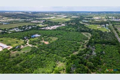 1903 Wald Road, New Braunfels, TX 78132 - Photo 7