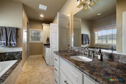 544 Alfred Henke Road, Fredericksburg, TX 78624 - Photo 13