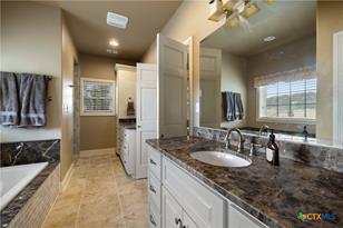 544 Alfred Henke Rd, Fredericksburg, TX 78624 - Photo 13