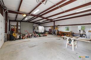 544 Alfred Henke Rd, Fredericksburg, TX 78624 - Photo 27