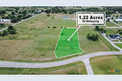 90 Wellspring Boulevard, Victoria, TX 77904 - Photo 1