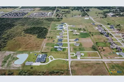 594 Dayspring, Victoria, TX 77904 - Photo 5