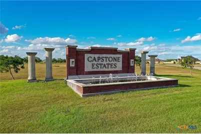 618 Dayspring, Victoria, TX 77904 - Photo 9