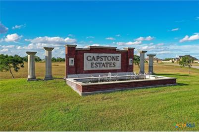 618 Dayspring, Victoria, TX 77904 - Photo 9