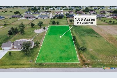 618 Dayspring, Victoria, TX 77904 - Photo 1