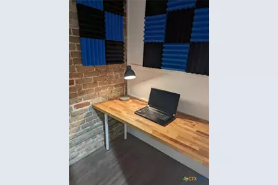 204 S Austin Street, Seguin, TX 78155 - Photo 27