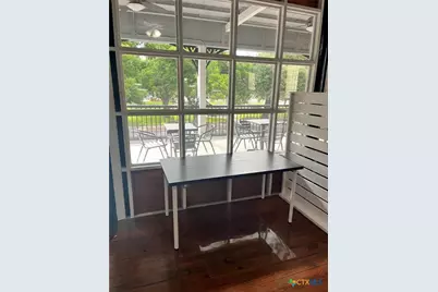 204 S Austin Street, Seguin, TX 78155 - Photo 33