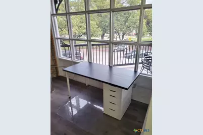 204 S Austin Street, Seguin, TX 78155 - Photo 17