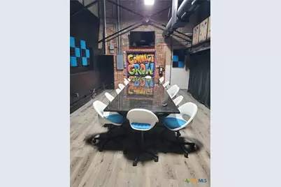 204 S Austin Street, Seguin, TX 78155 - Photo 19