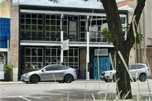 204 S Austin St, Seguin, TX 78155 - Photo 1