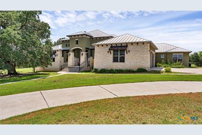 614 Battistrada, New Braunfels, TX 78132 - Photo 3