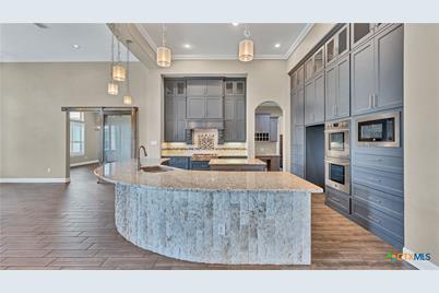 614 Battistrada, New Braunfels, TX 78132 - Photo 15