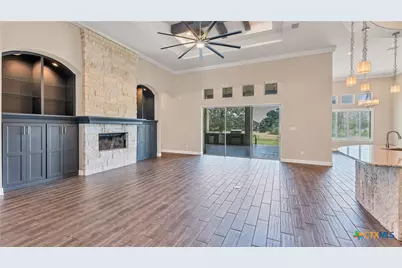 614 Battistrada, New Braunfels, TX 78132 - Photo 9