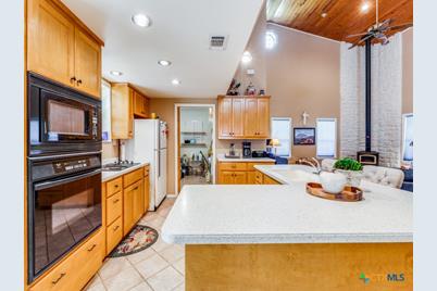 6300 Hickory Forrest Drive, Seguin, TX 78155 - Photo 7