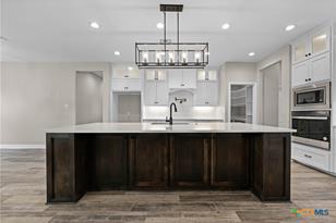 1134 Creekstone Trl, Seguin, TX 78155 - Photo 5